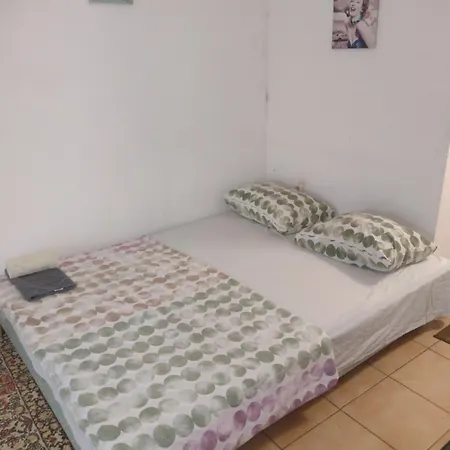 דירה бассановичи וארנה